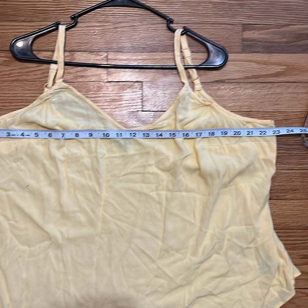 Torrid. Size 1. Camisole. Flowy fit. Yellow. - Picture 5 of 6